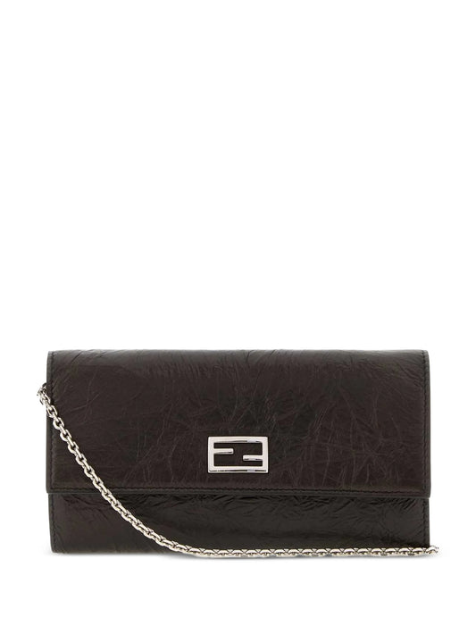 Tube Continental with chain black cracked leather wallet