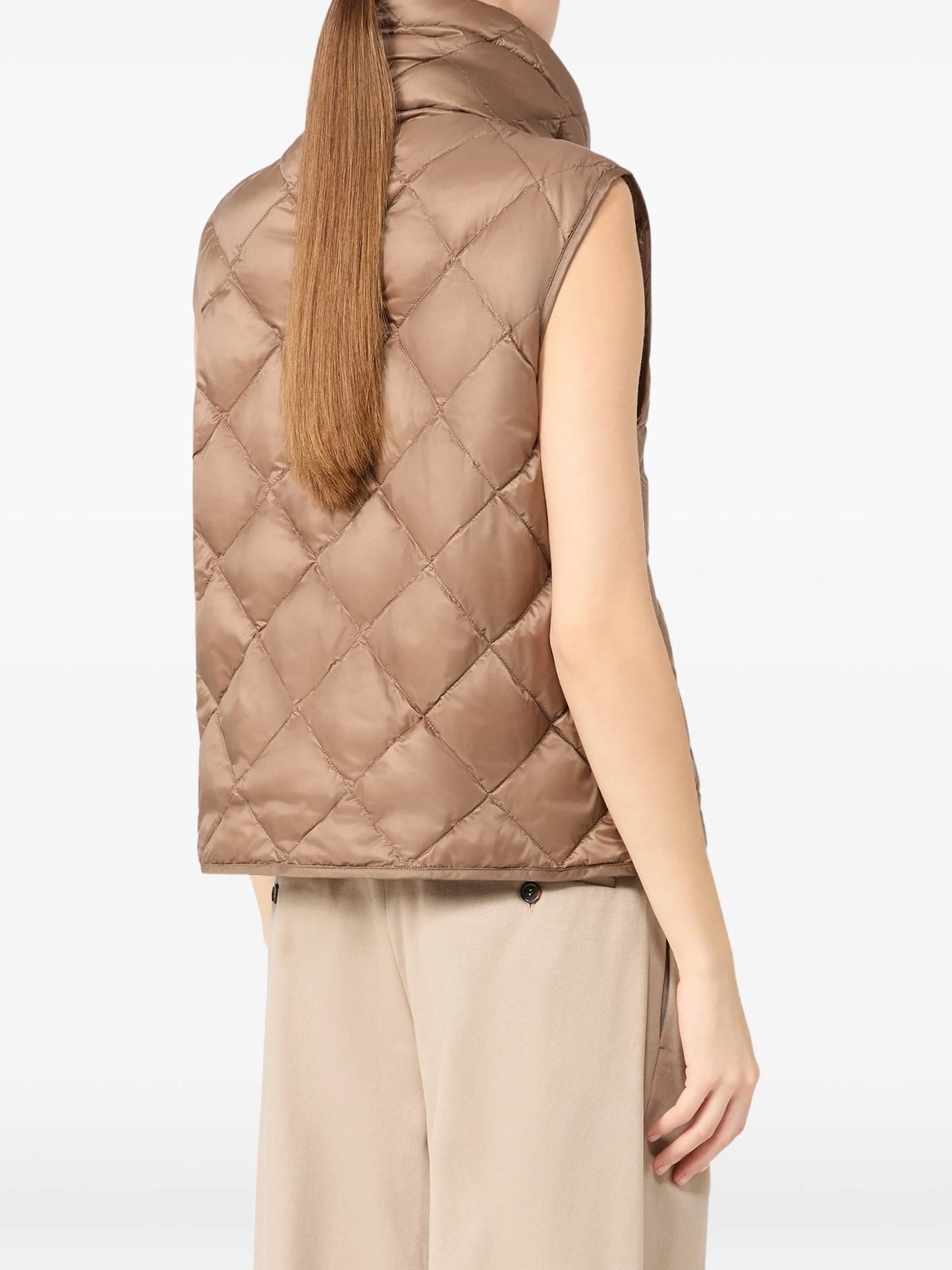 quilted drawstring gilet