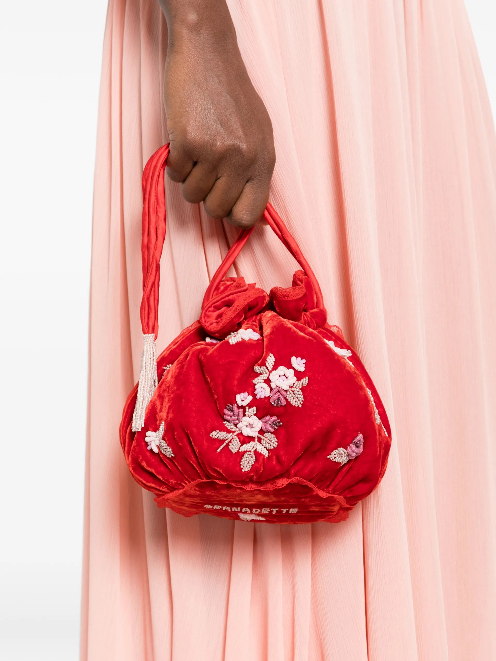 Round embroidered bucket bag