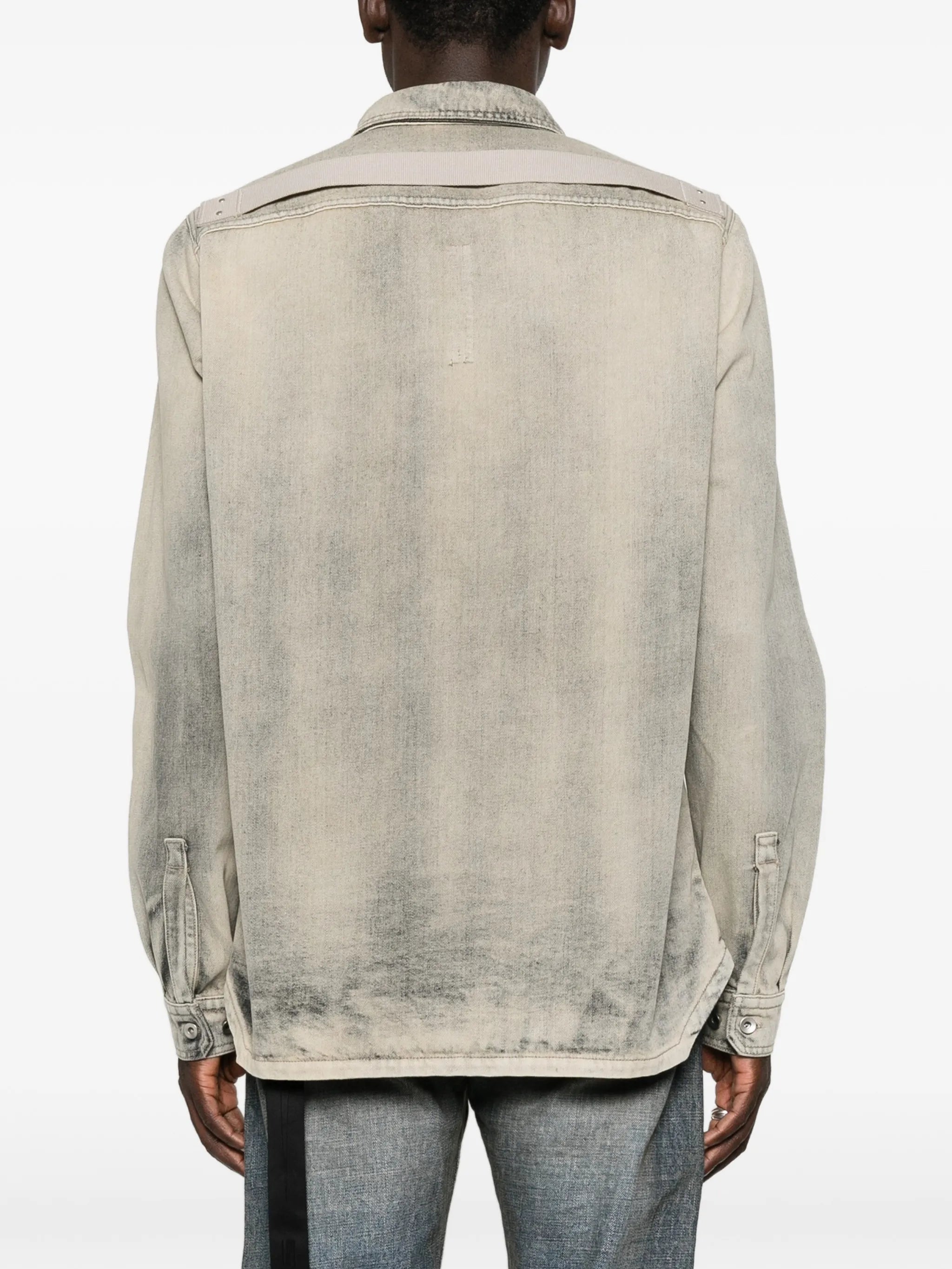 long-sleeve buttoned overshirt