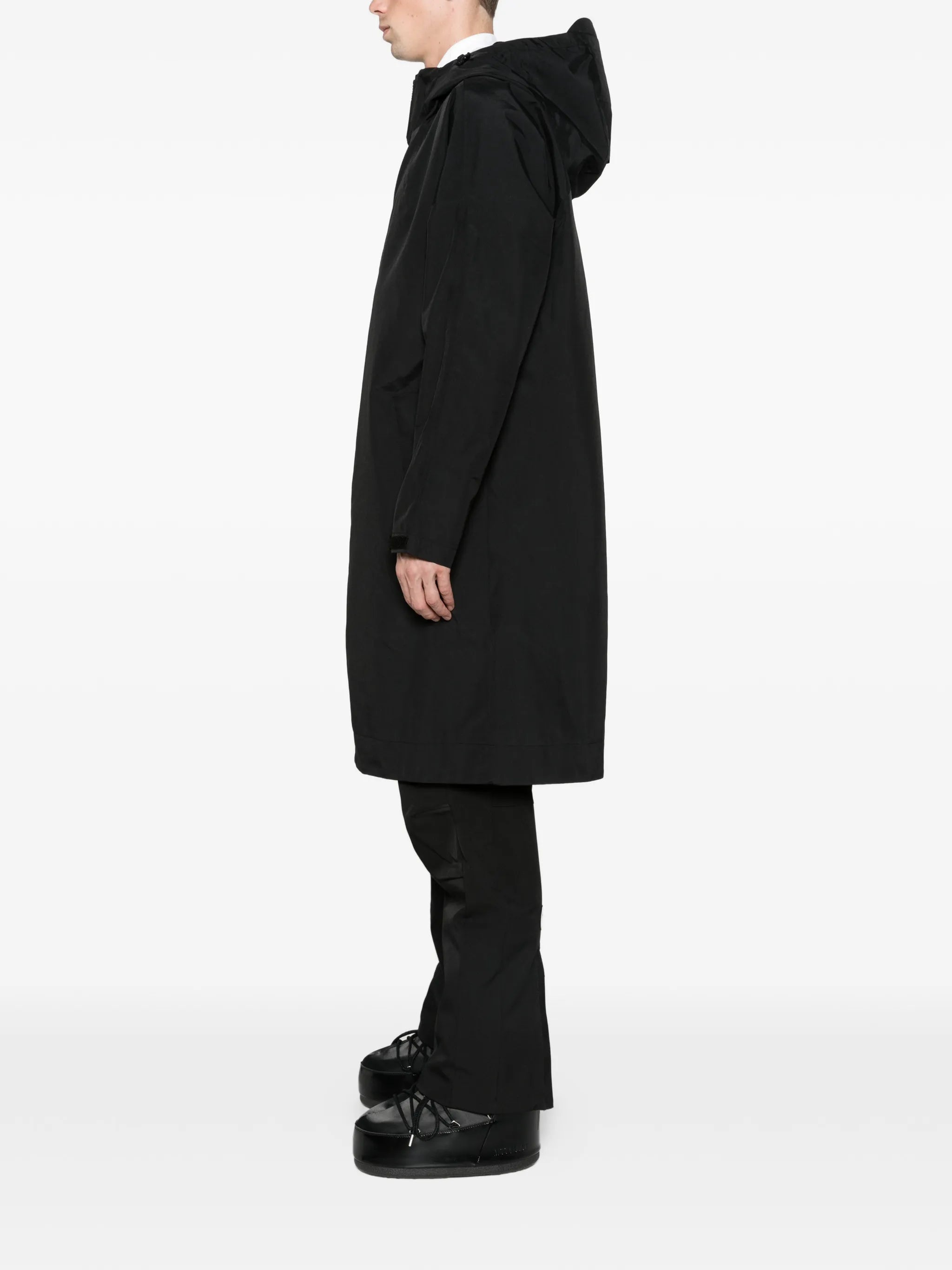 Korax shell coaches coat black