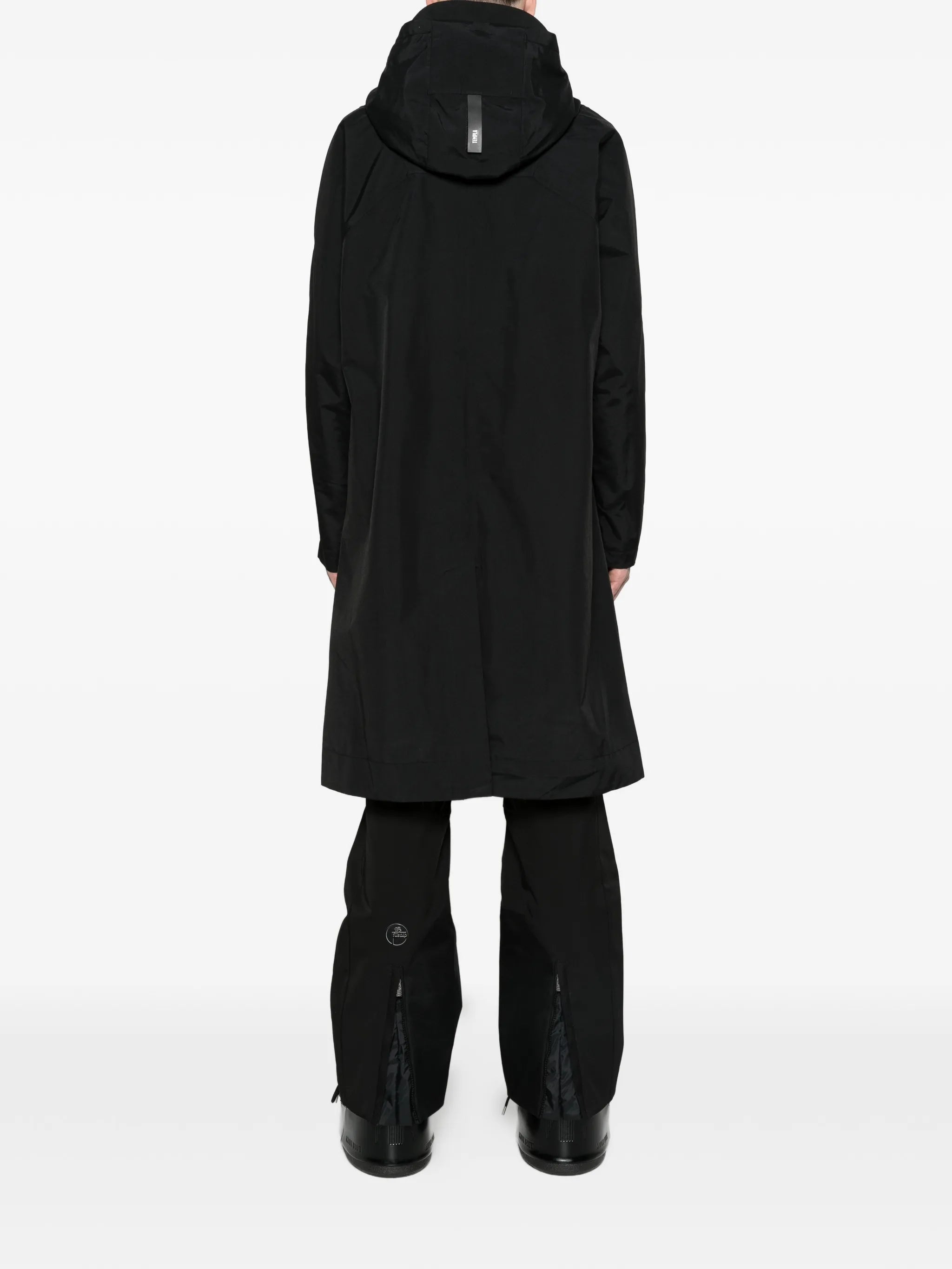 Korax shell coaches coat black