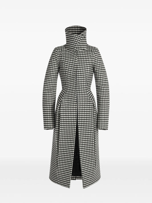 The pleated coat