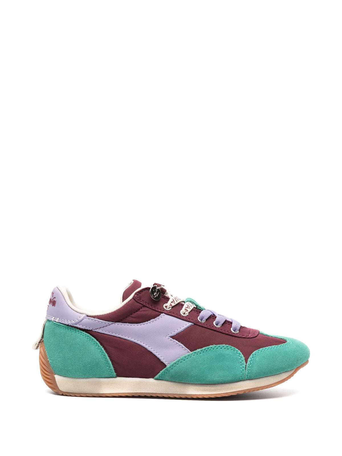 Equipe trainers in empire red