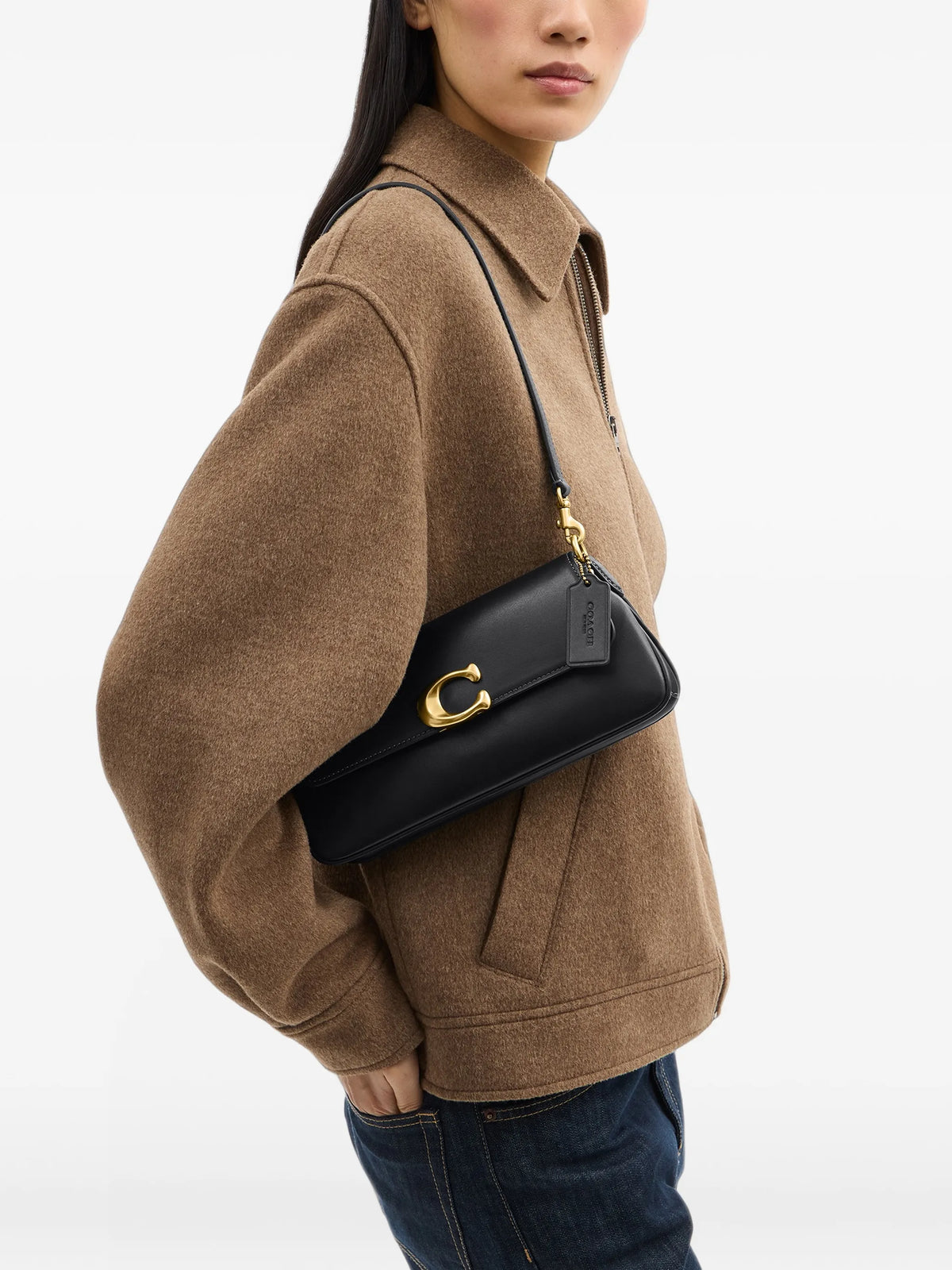 Jet shoulder bag
