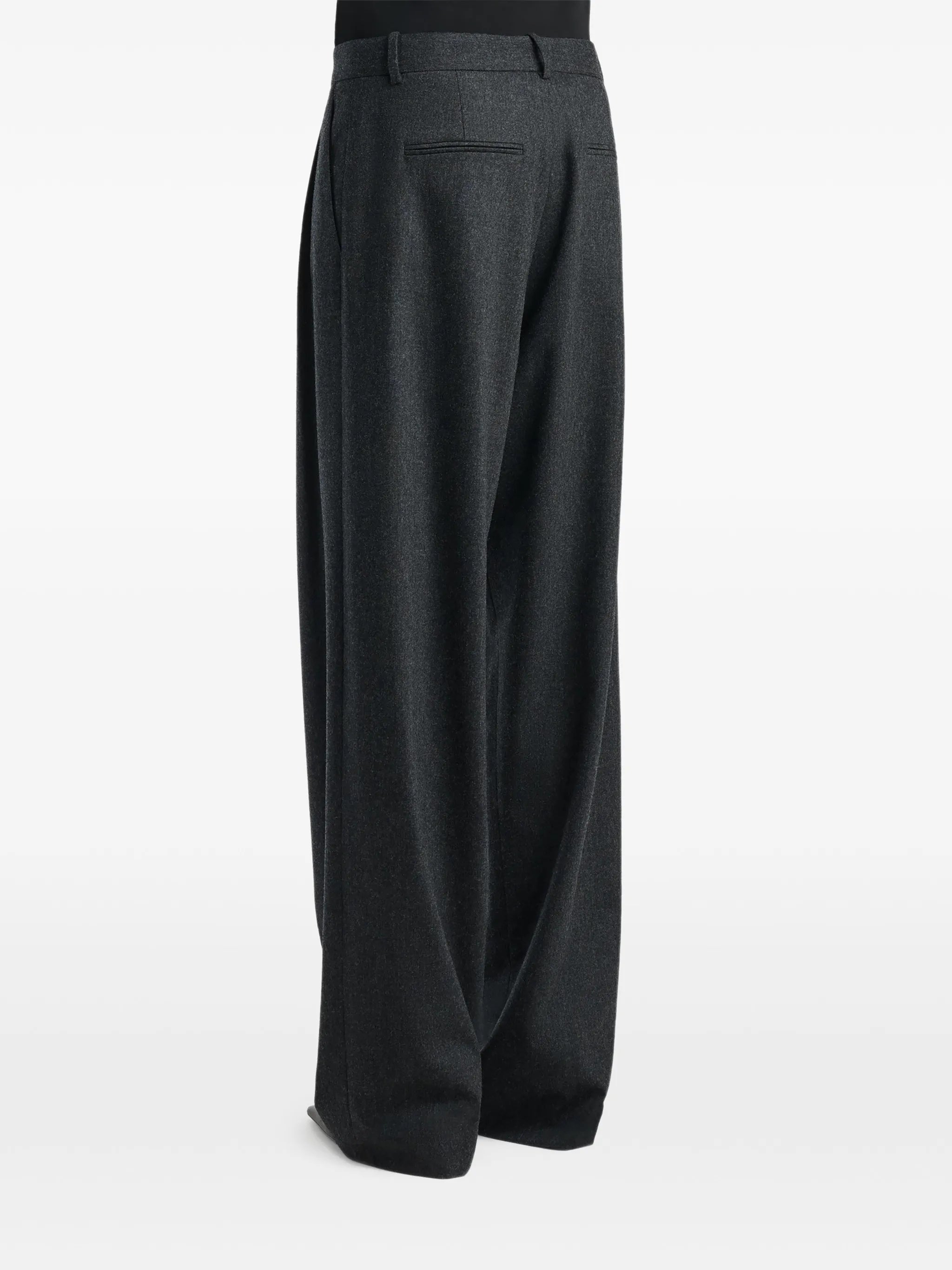 August pant