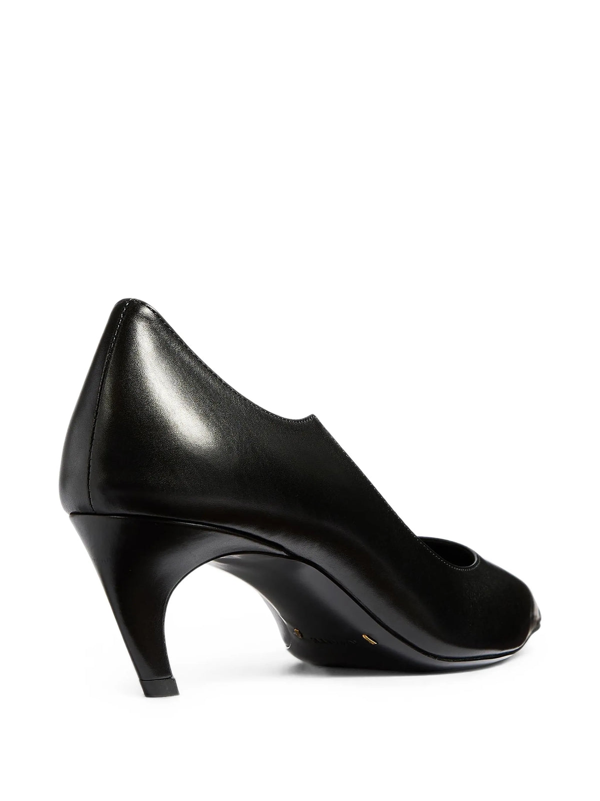 Valerie low pumps