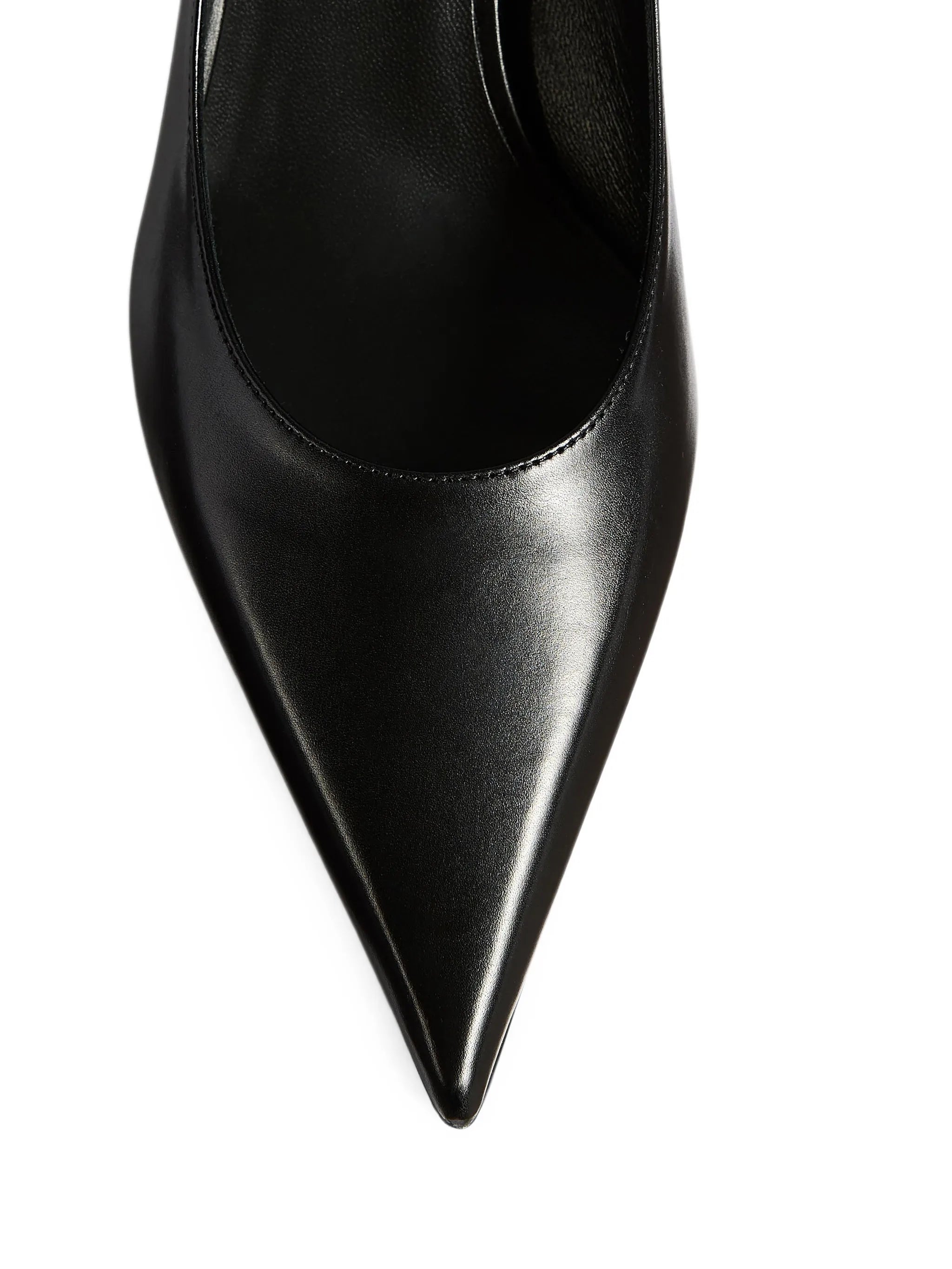 Valerie low pumps