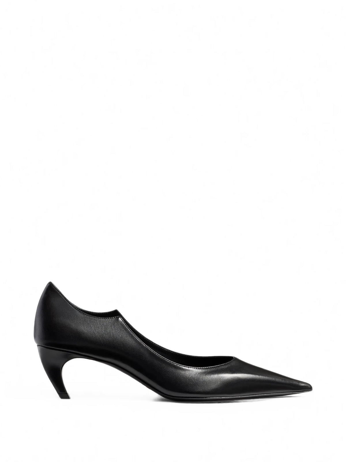 Valerie low pumps