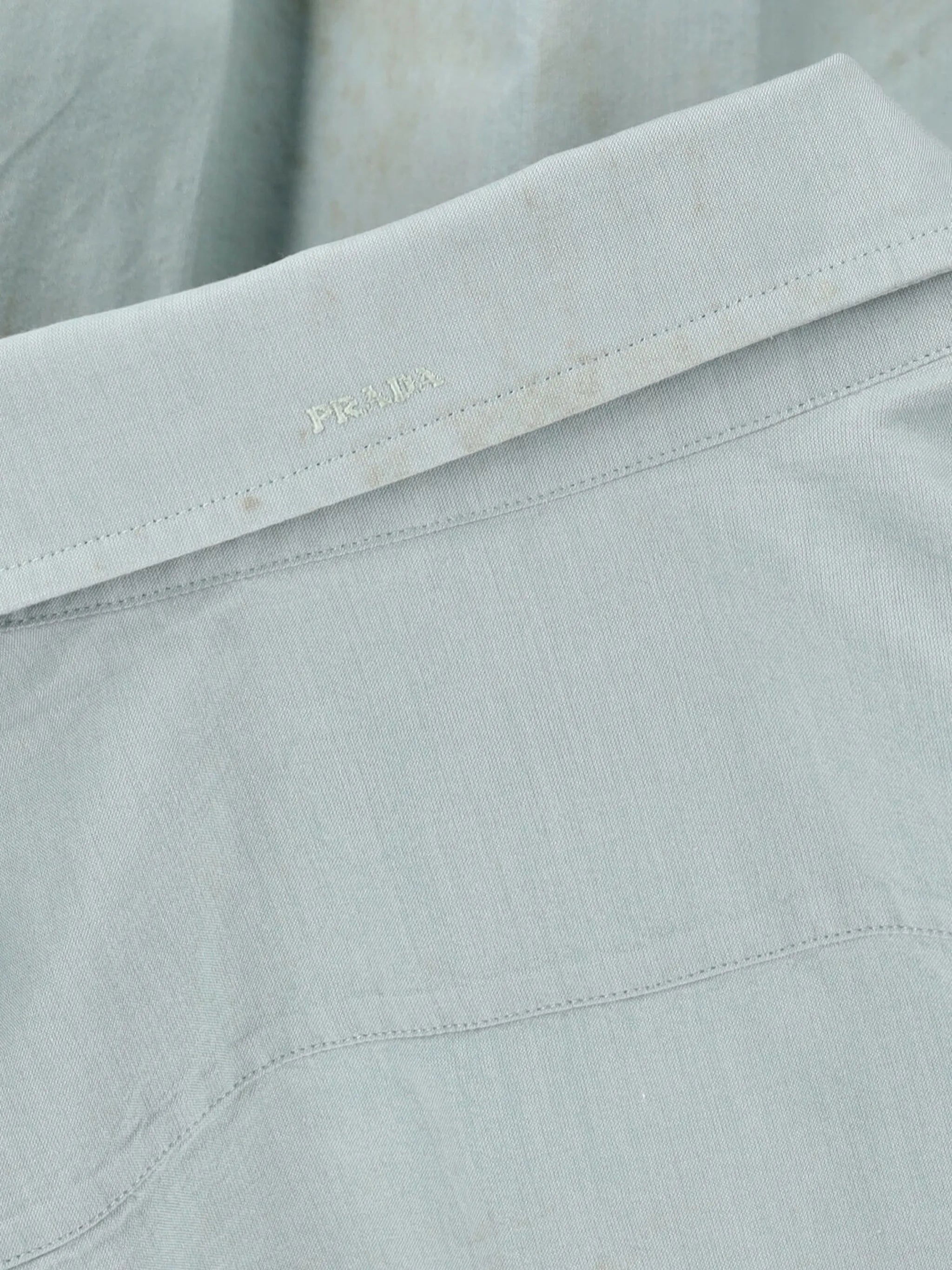embroidered-logo striped-cuff shirt
