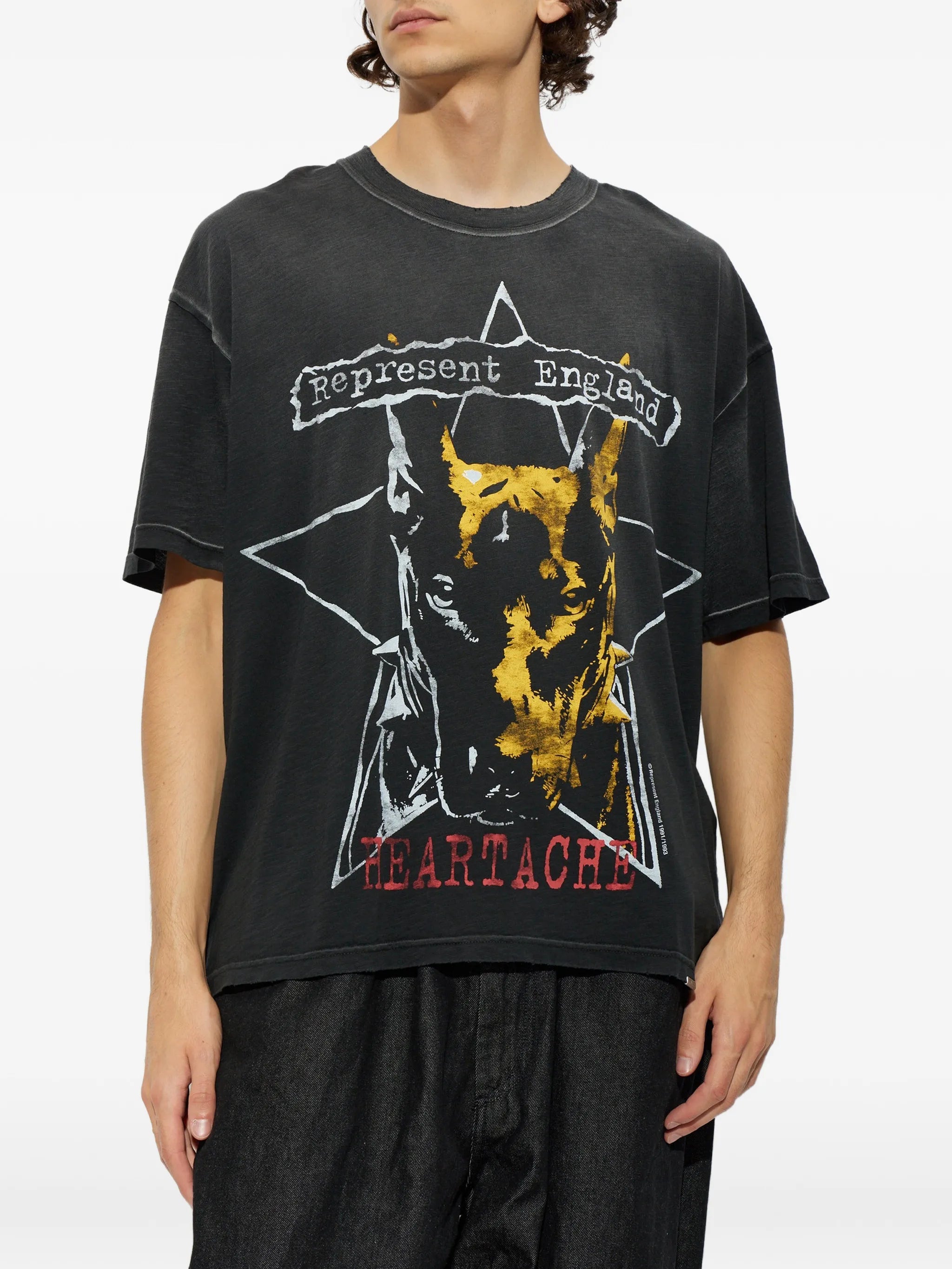 graphic-print T-shirt