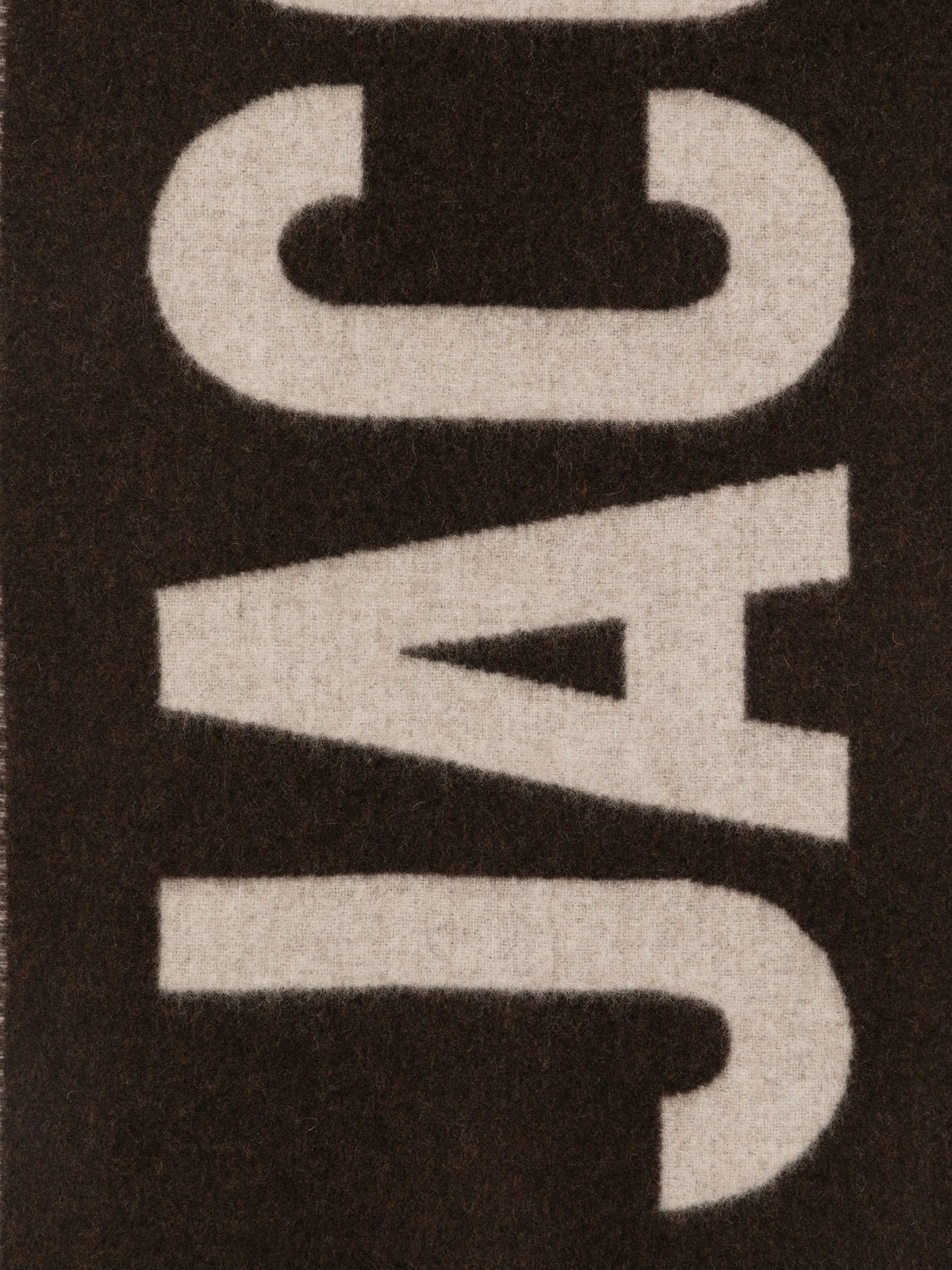 The Jacquemus scarf