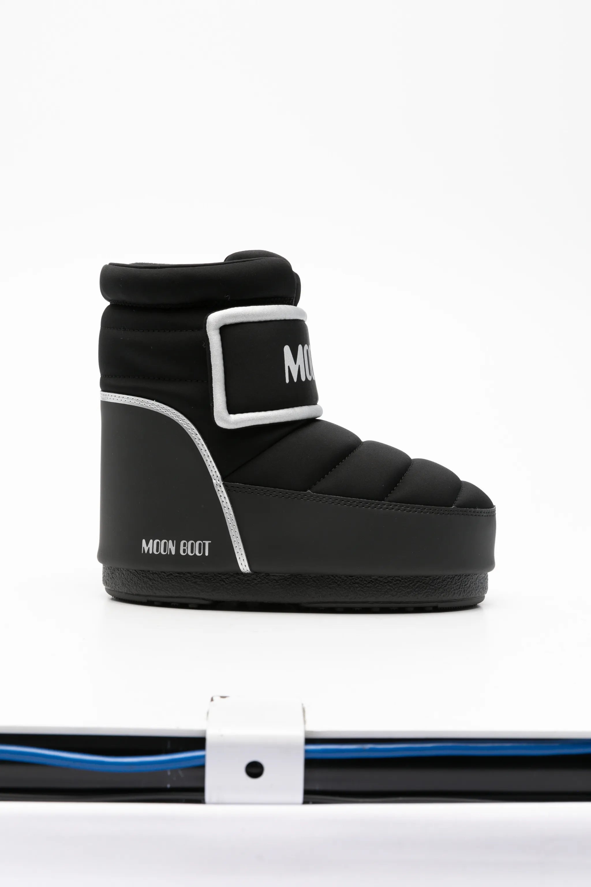 Icon Strap quilted snow boots