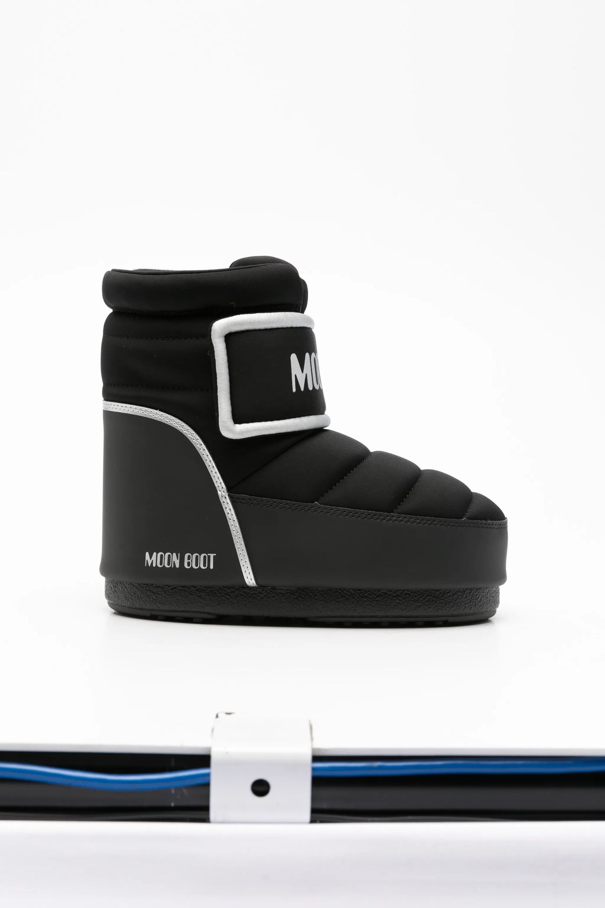 Icon Strap quilted snow boots