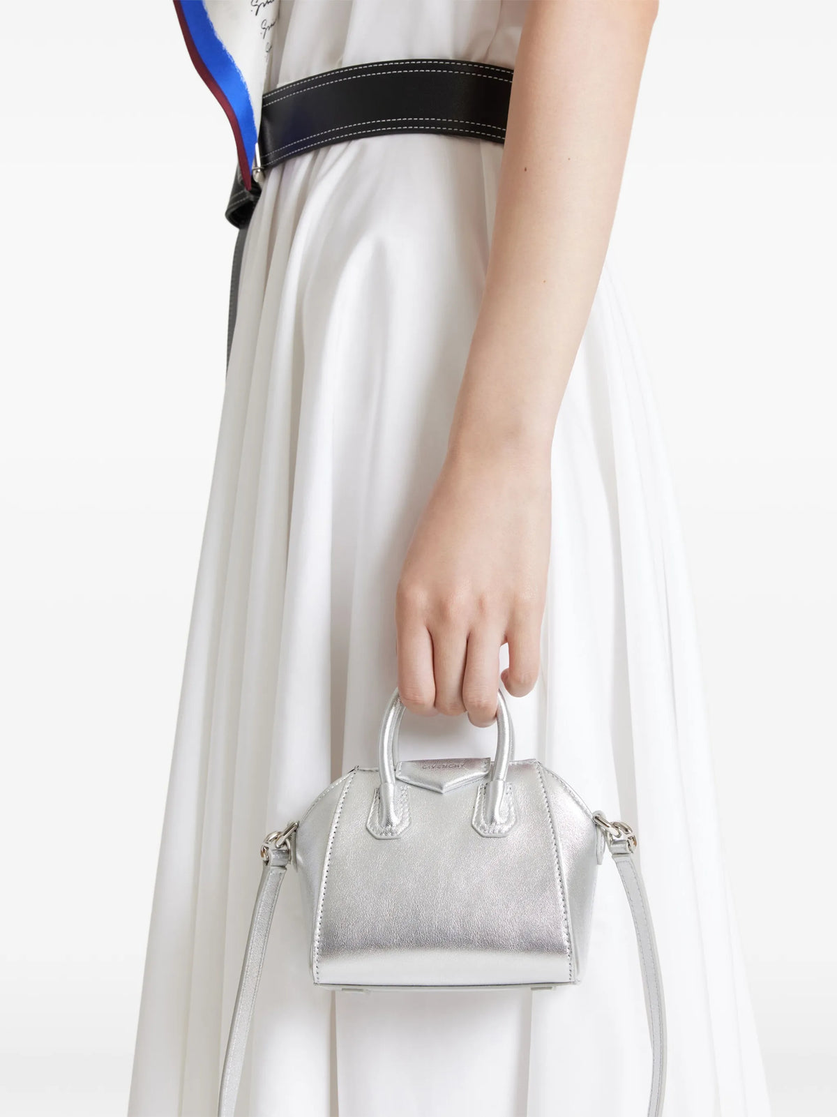 Antigona laminated leather bag