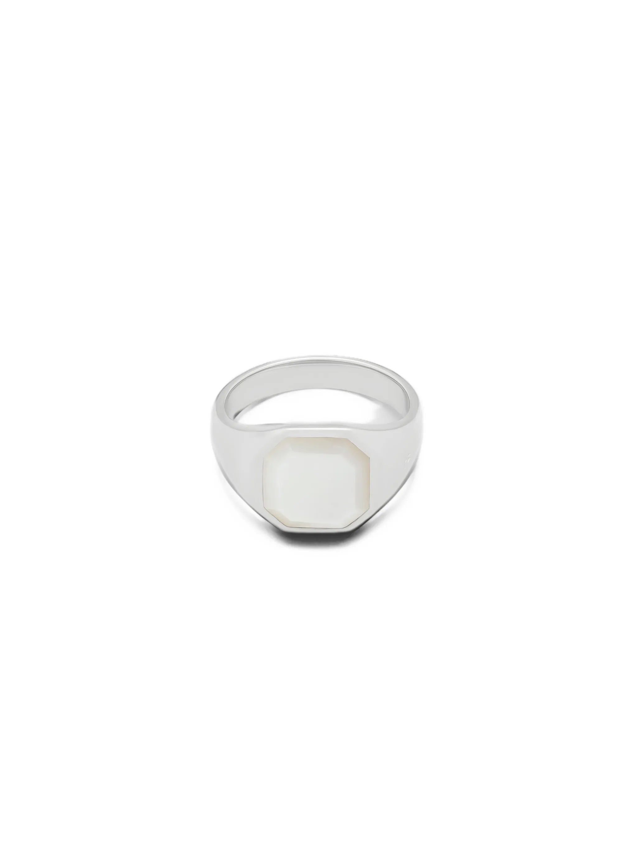 Dan mother-of-pearl ring