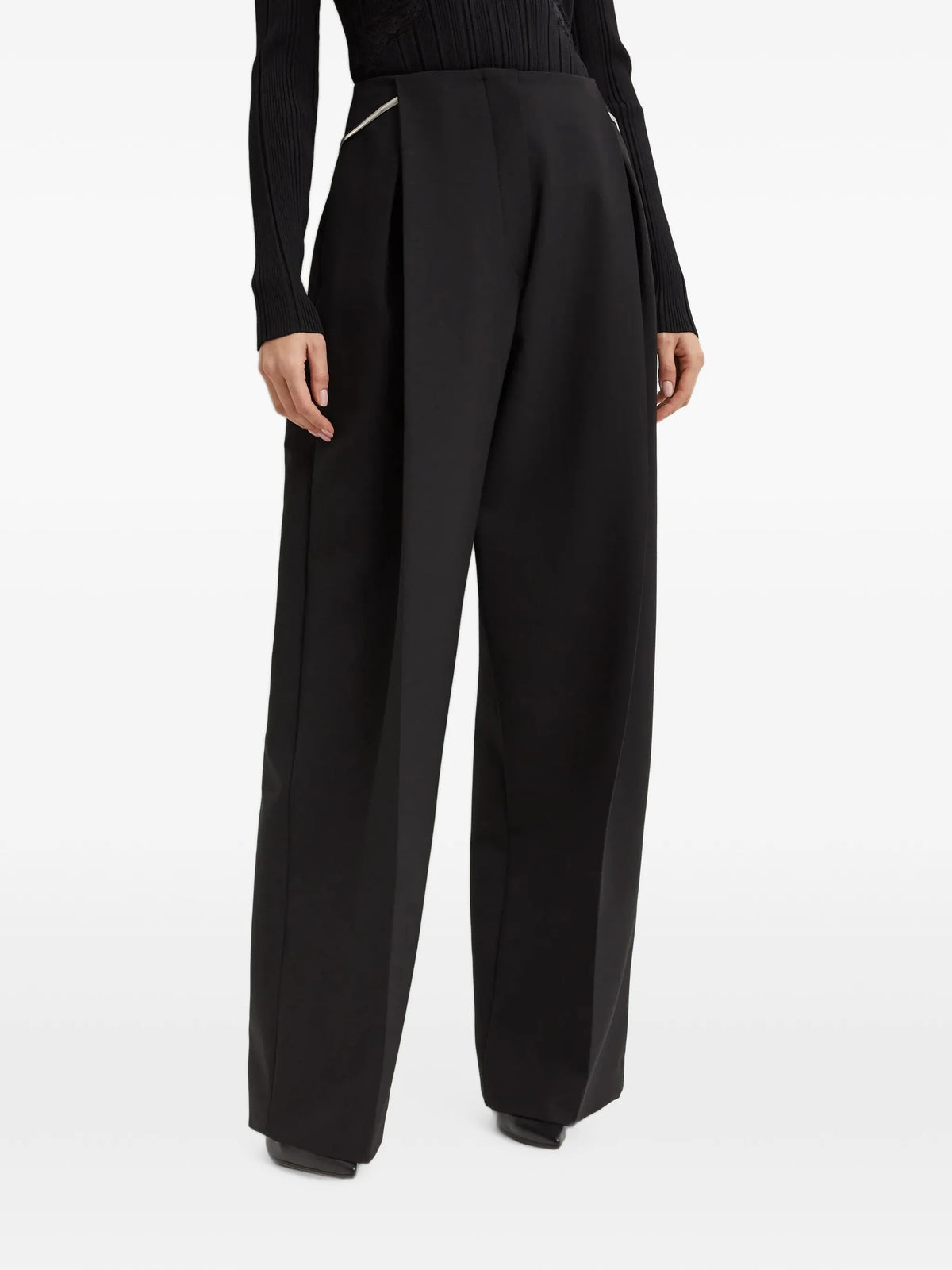 pleated detachable-strap trousers