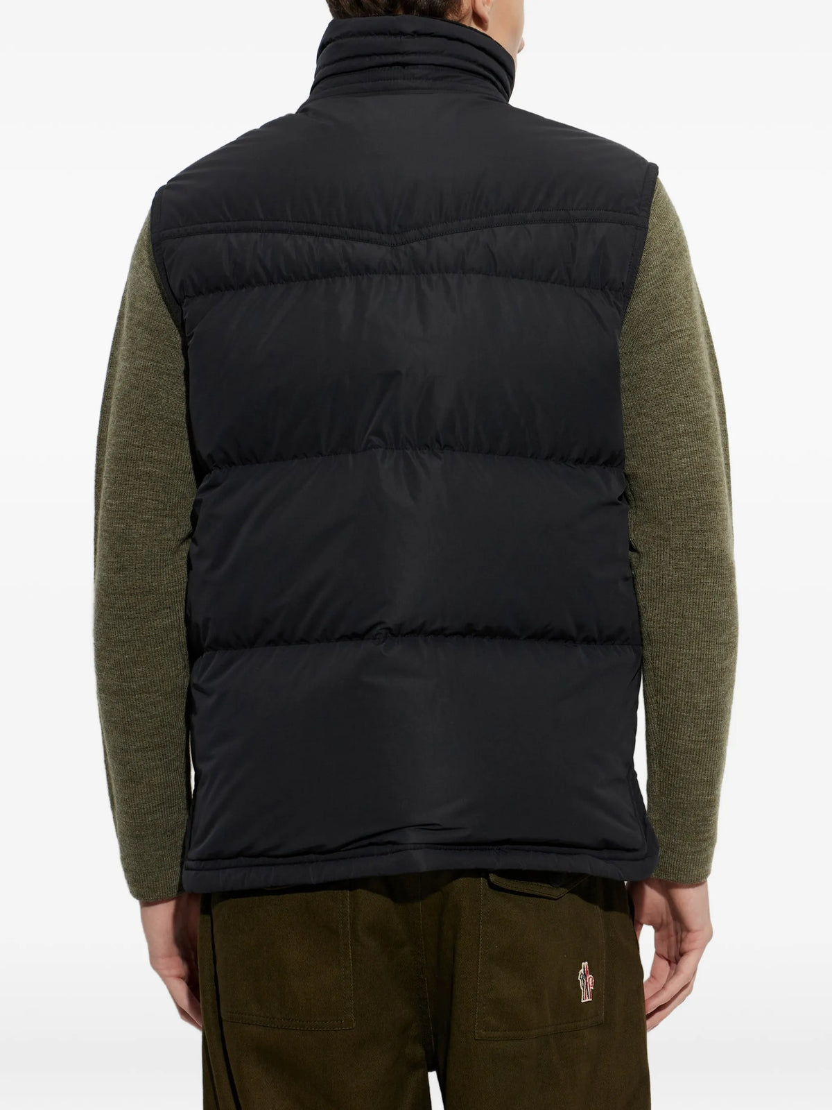 quilted logo-patch gilet