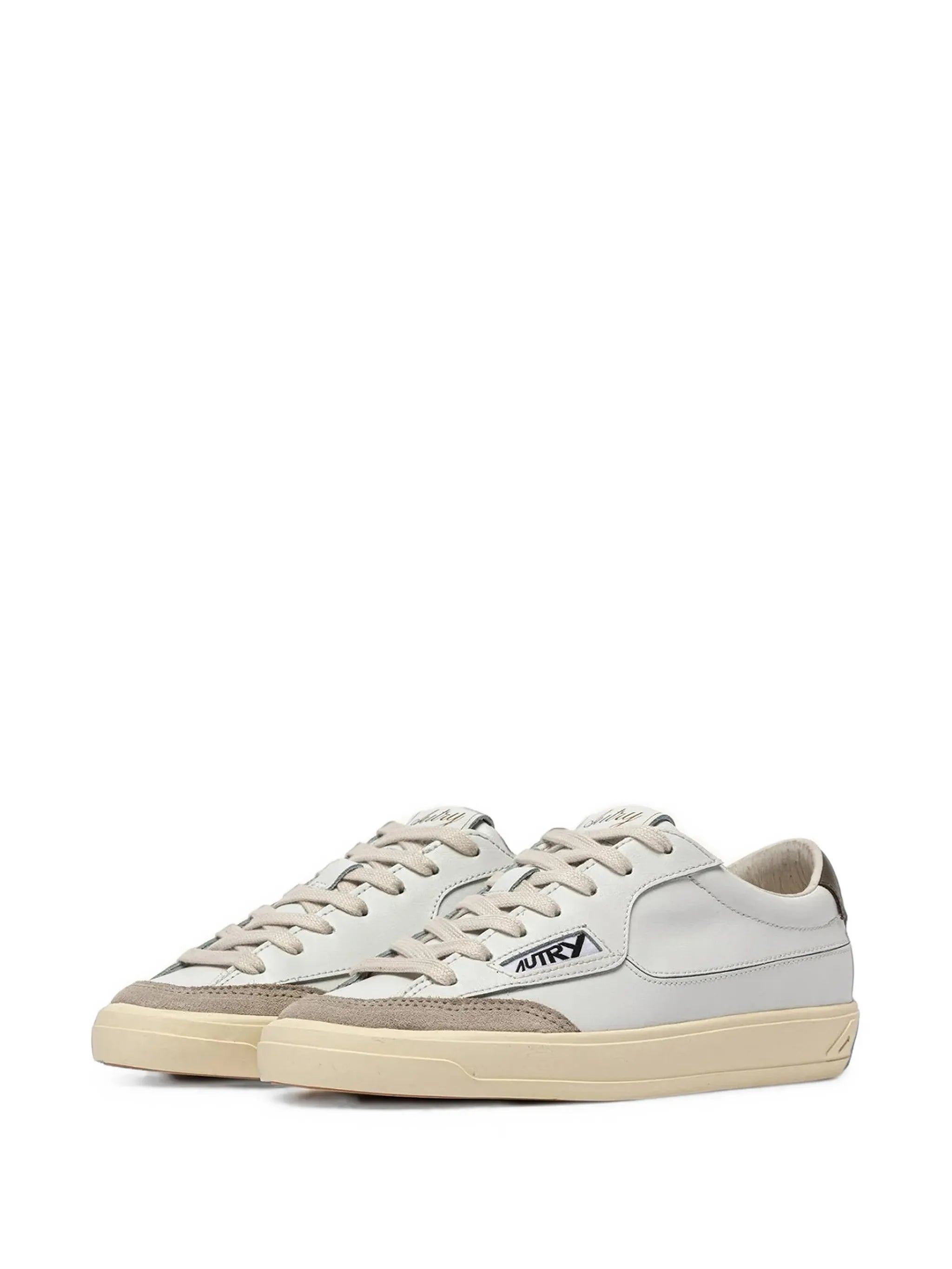 Windscape logo-patch panelled sneakers