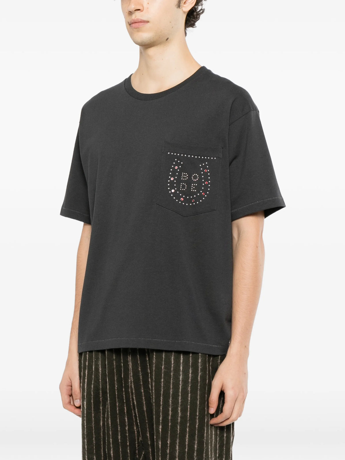 embellished-pocket T-shirt