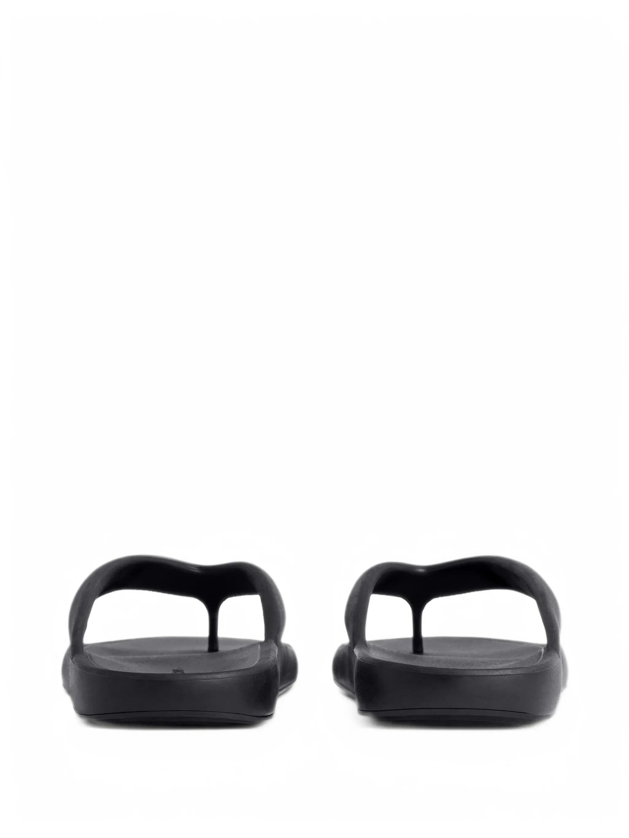 label thongs in rubber