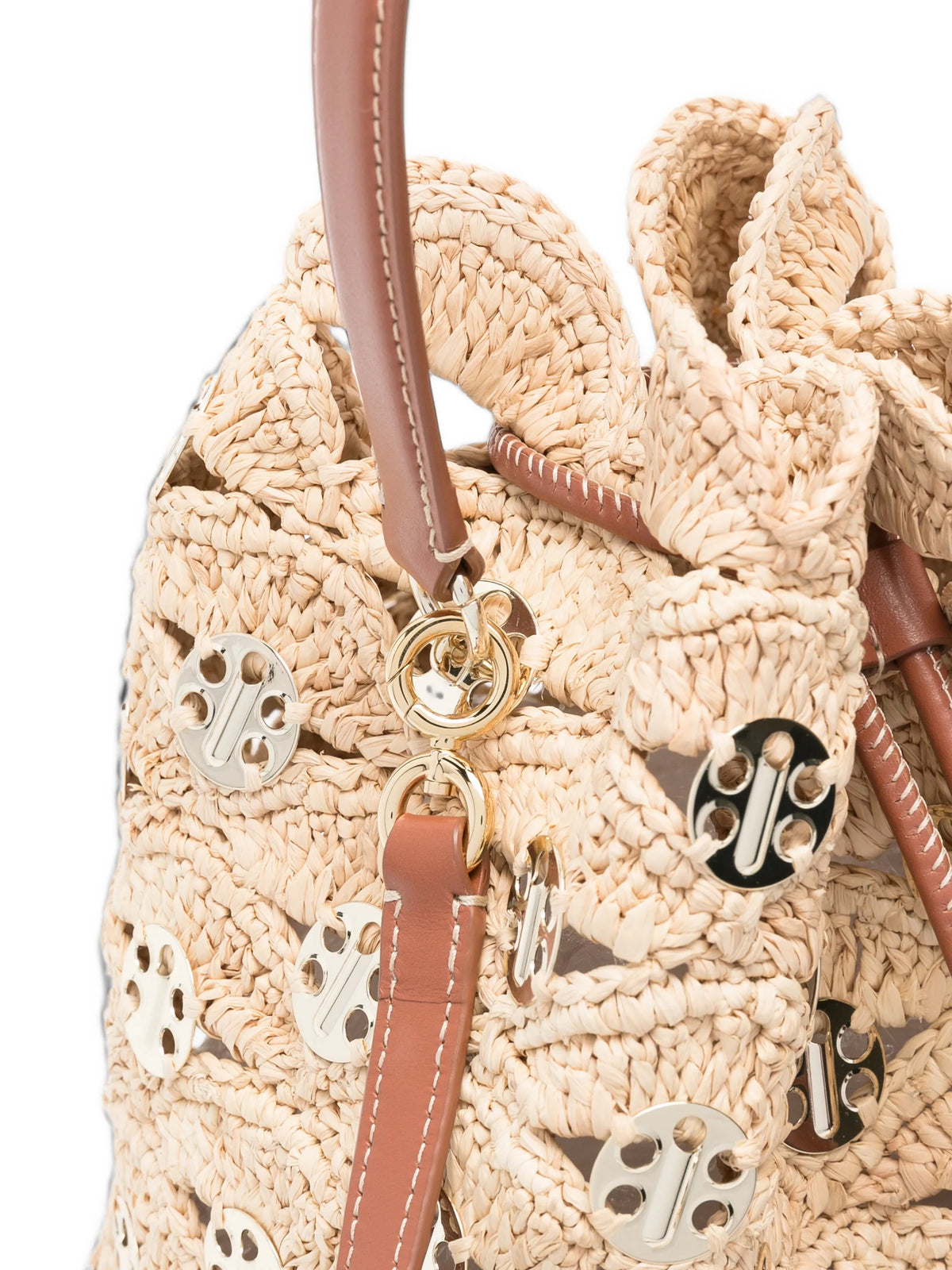 medallion-embellished raffia bucket bag