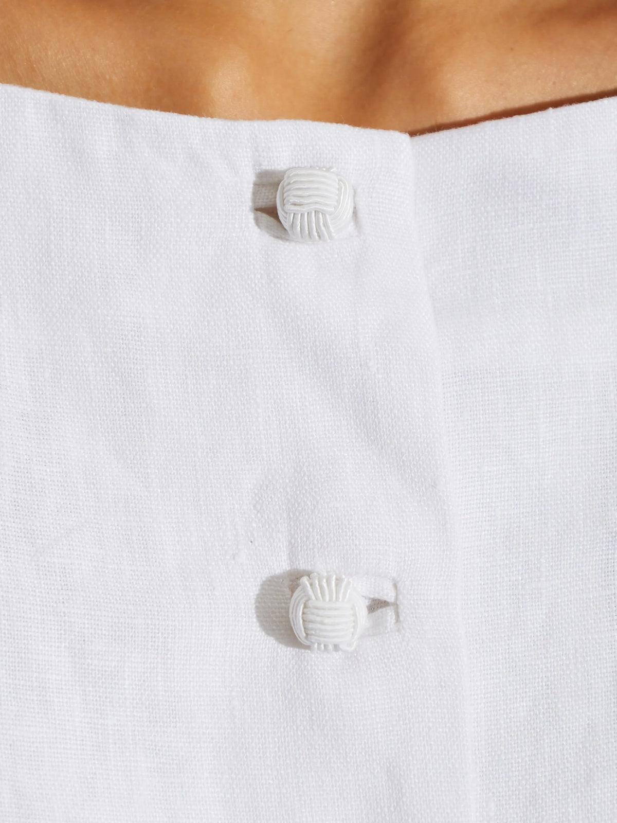 Rio knot-detail top