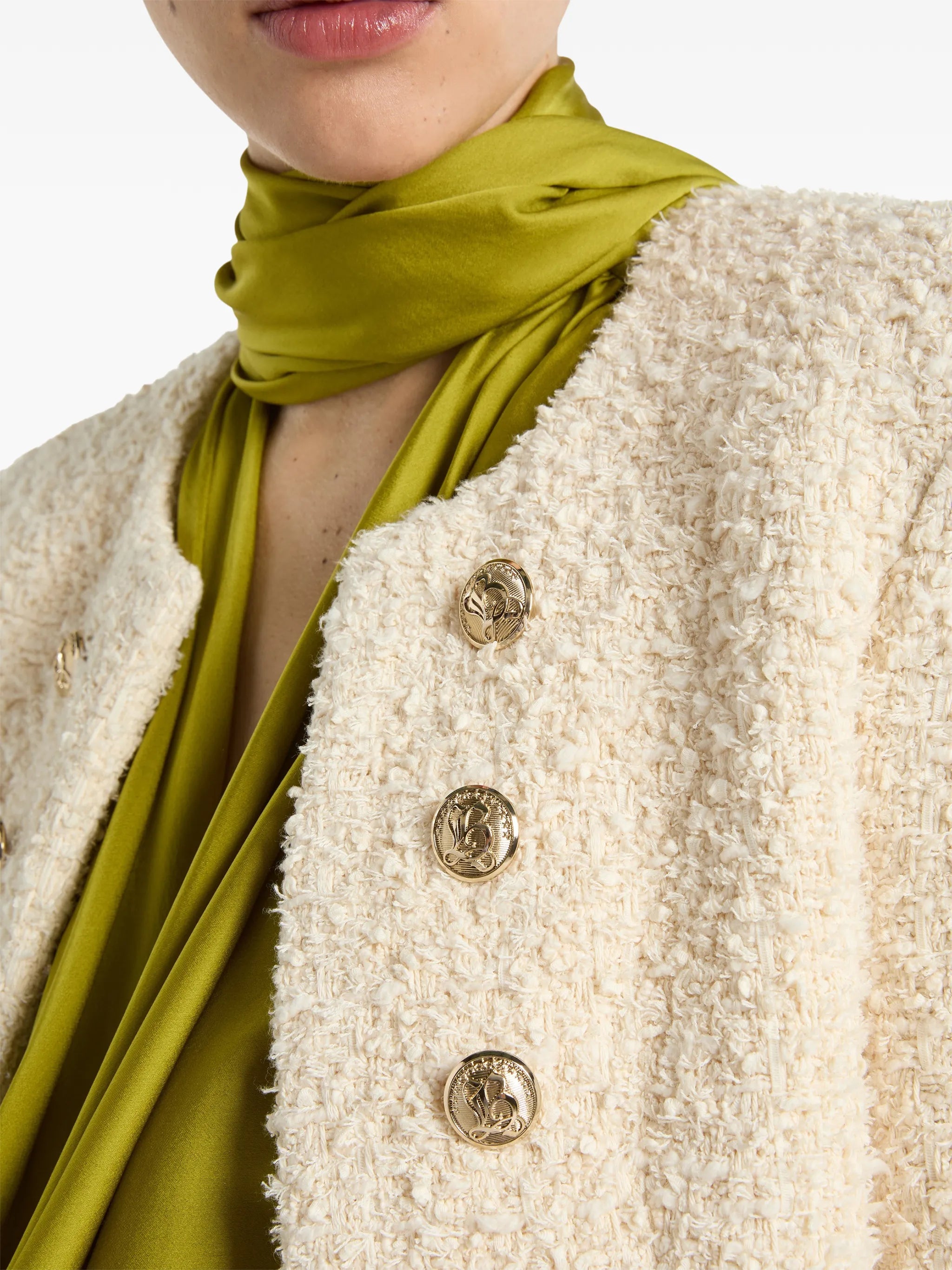 jacket in bouclette tweed