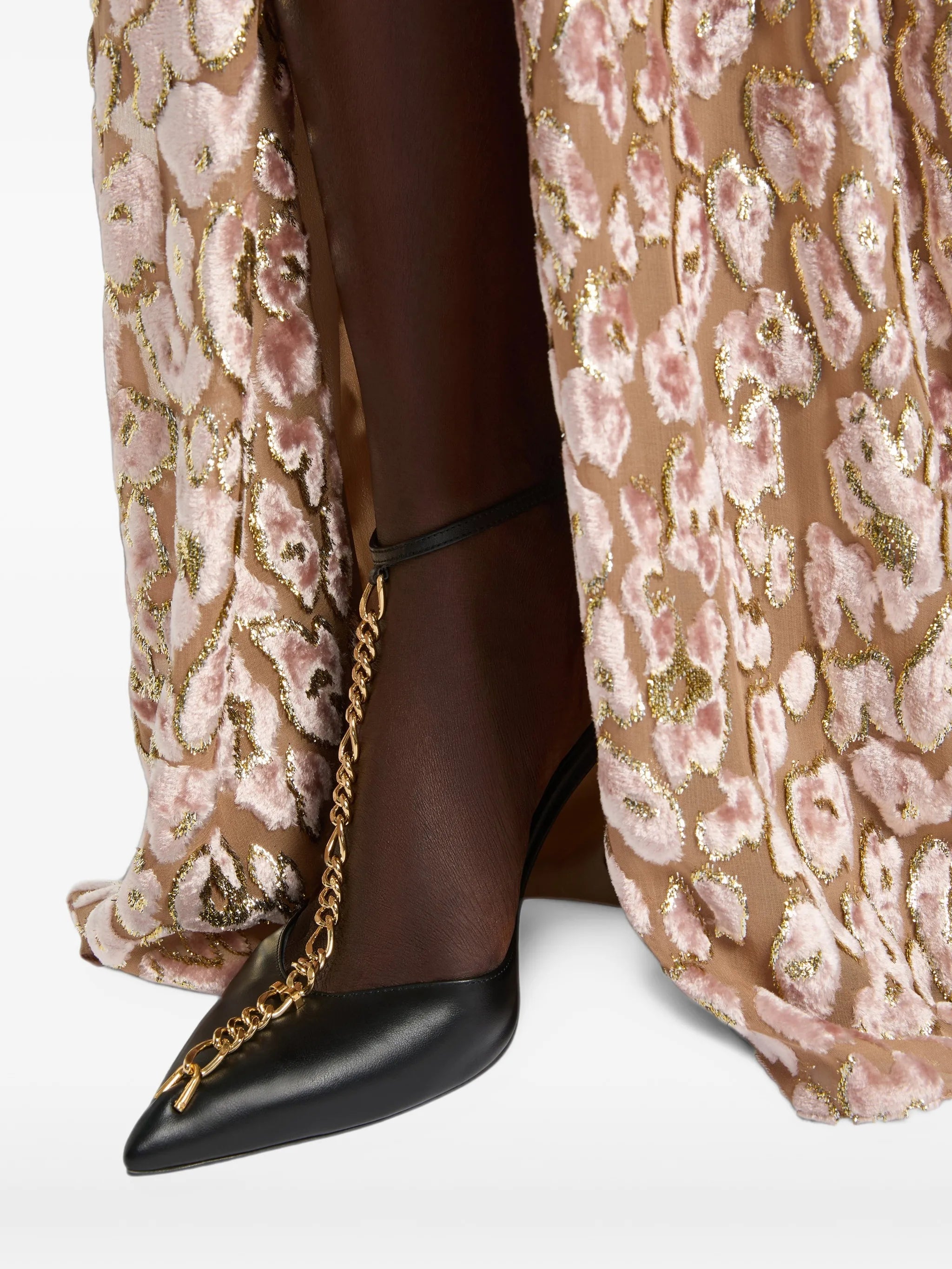 smooth leather courts with chain