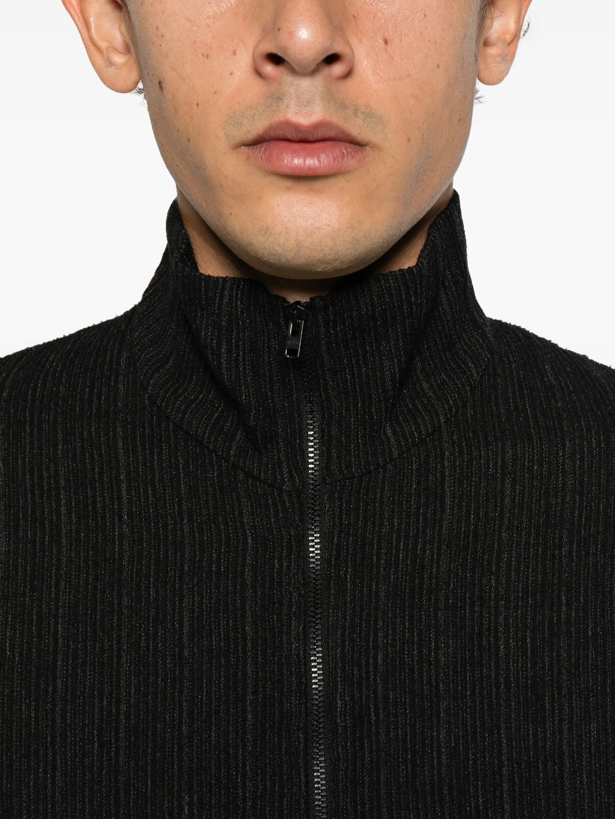 Shrunken fullzip sweater